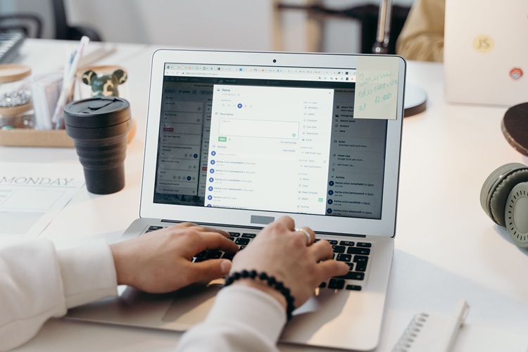 Conversion tracking and ROI reporting dashboard